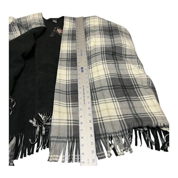 Estudio OS Reversible Plaid Shawl Black Cape Transitional Staple Fringe Wrap - Picture 3 of 11